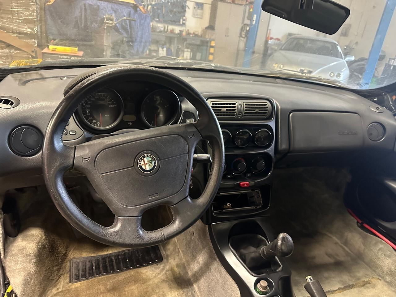 Alfa Romeo GTV 2.0i 16V Twin Spark cat