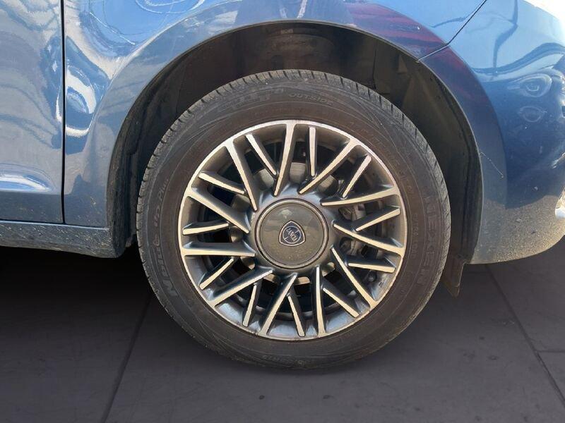 Lancia Ypsilon III 2021 1.0 firefly hybrid Gold s&s 70cv