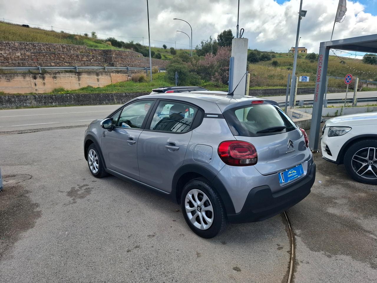 Citroen C3 1 2 benzina 83cv anno 2023
