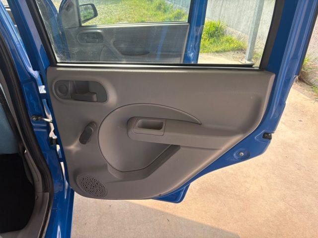 FIAT Panda 1.1 Actual OK NEOPATENTATI AUTORADIO BLUETHOOT