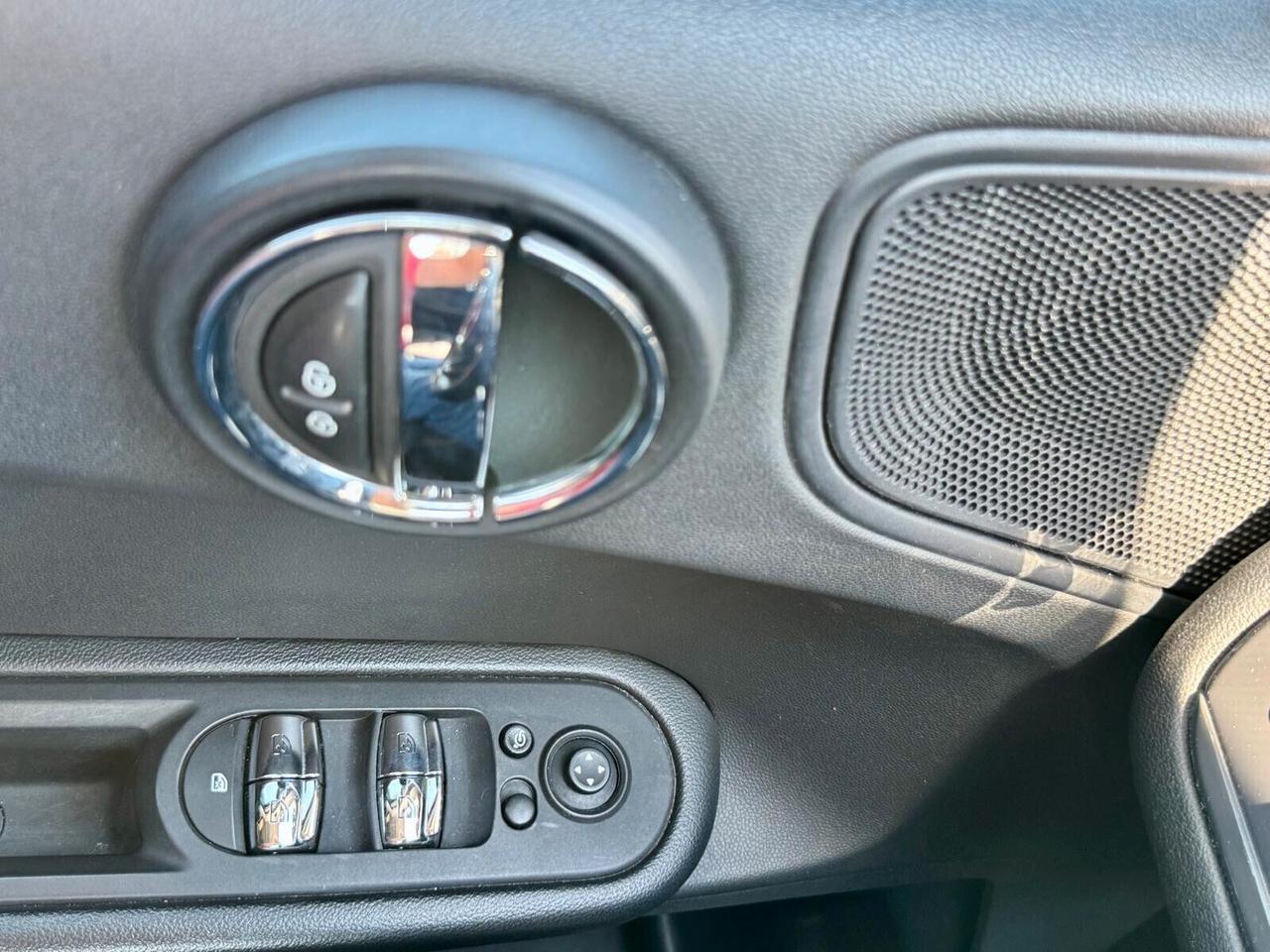 Mini Cooper SD Countryman 2.0 Hype Automatica