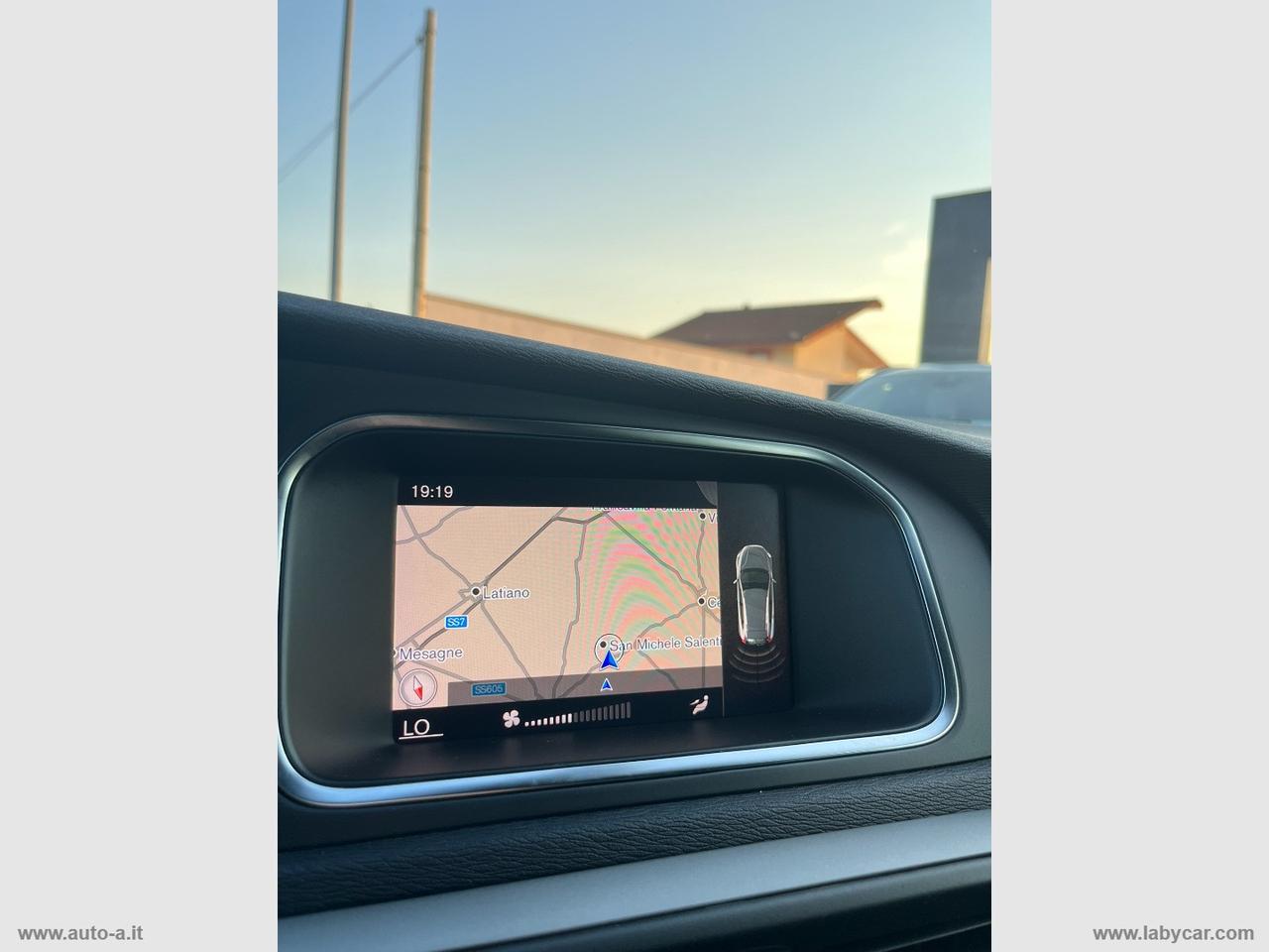 VOLVO V40 D2 Geartronic CROSS COUTRY
