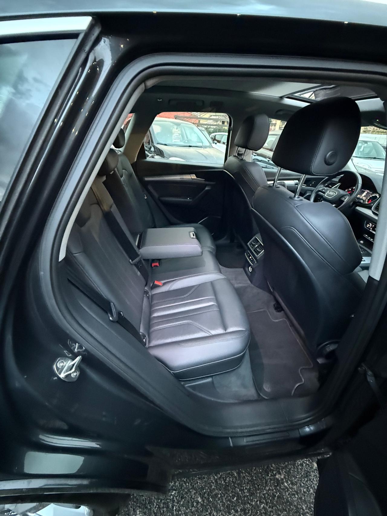 Q5 2.0 TDI 190 CV quattro/80 mila km/s-line/rate/permute