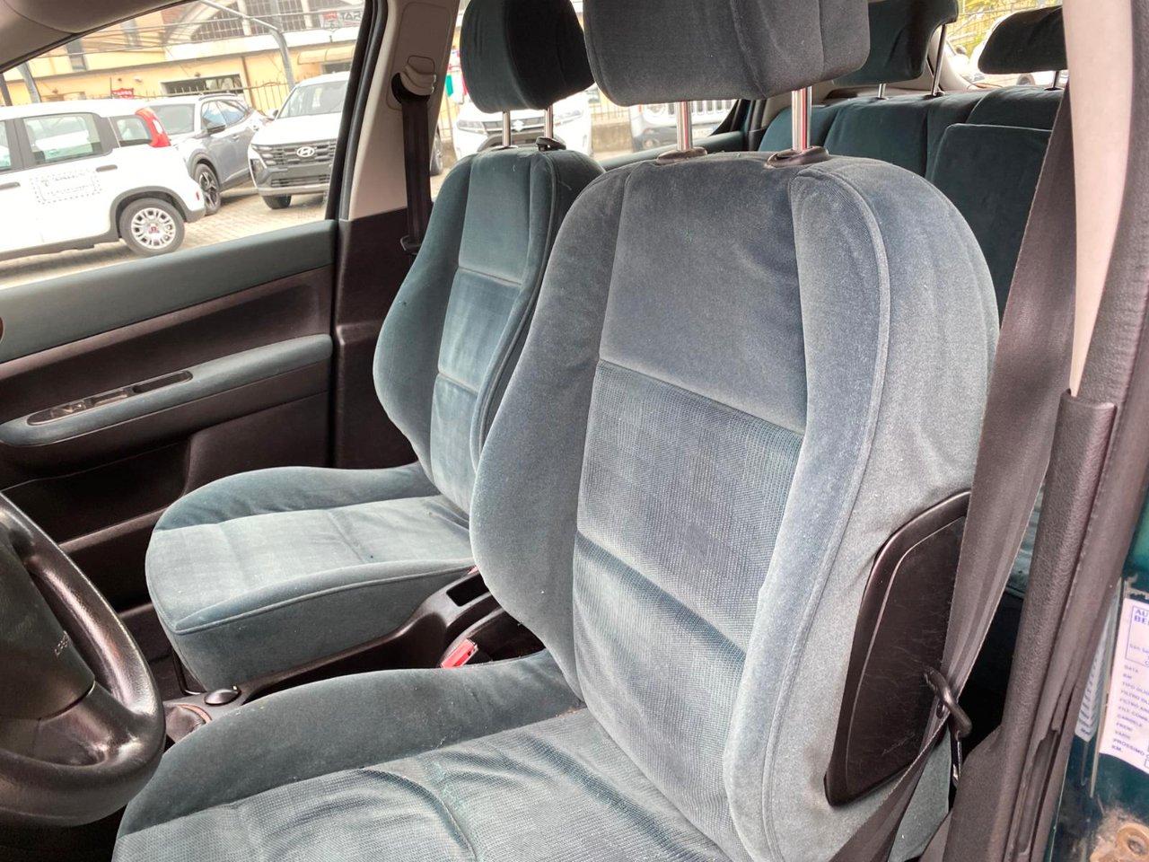 Peugeot 307 5 Porte 307 5p 1.6 16v XR