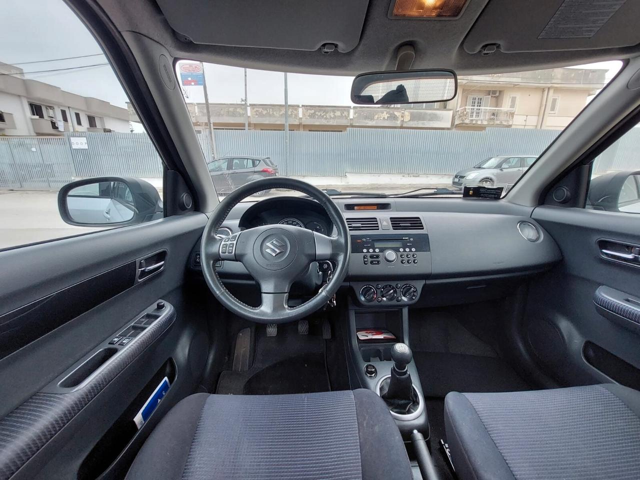 Suzuki Swift 1.3 4x4 5p. GL