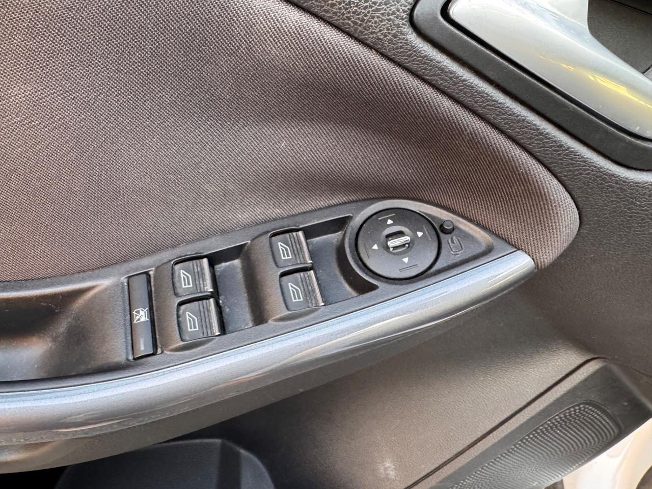 Ford Focus 1.6 GPL 120 CV neopaten garanzia 12 mesi