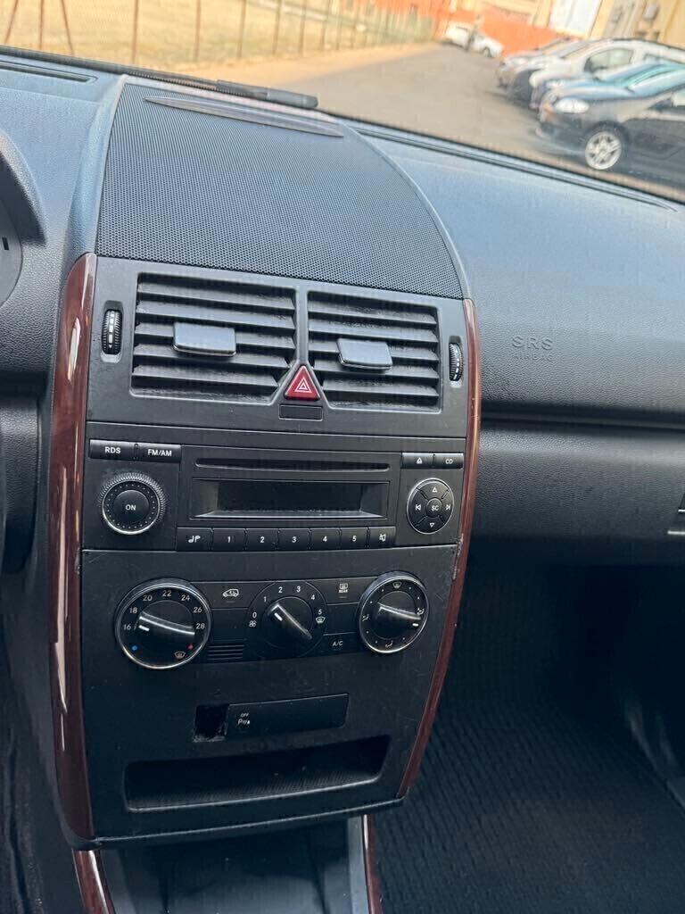 MERCEDES A 180 Anno 2008 2.0 CDI Avantgarde