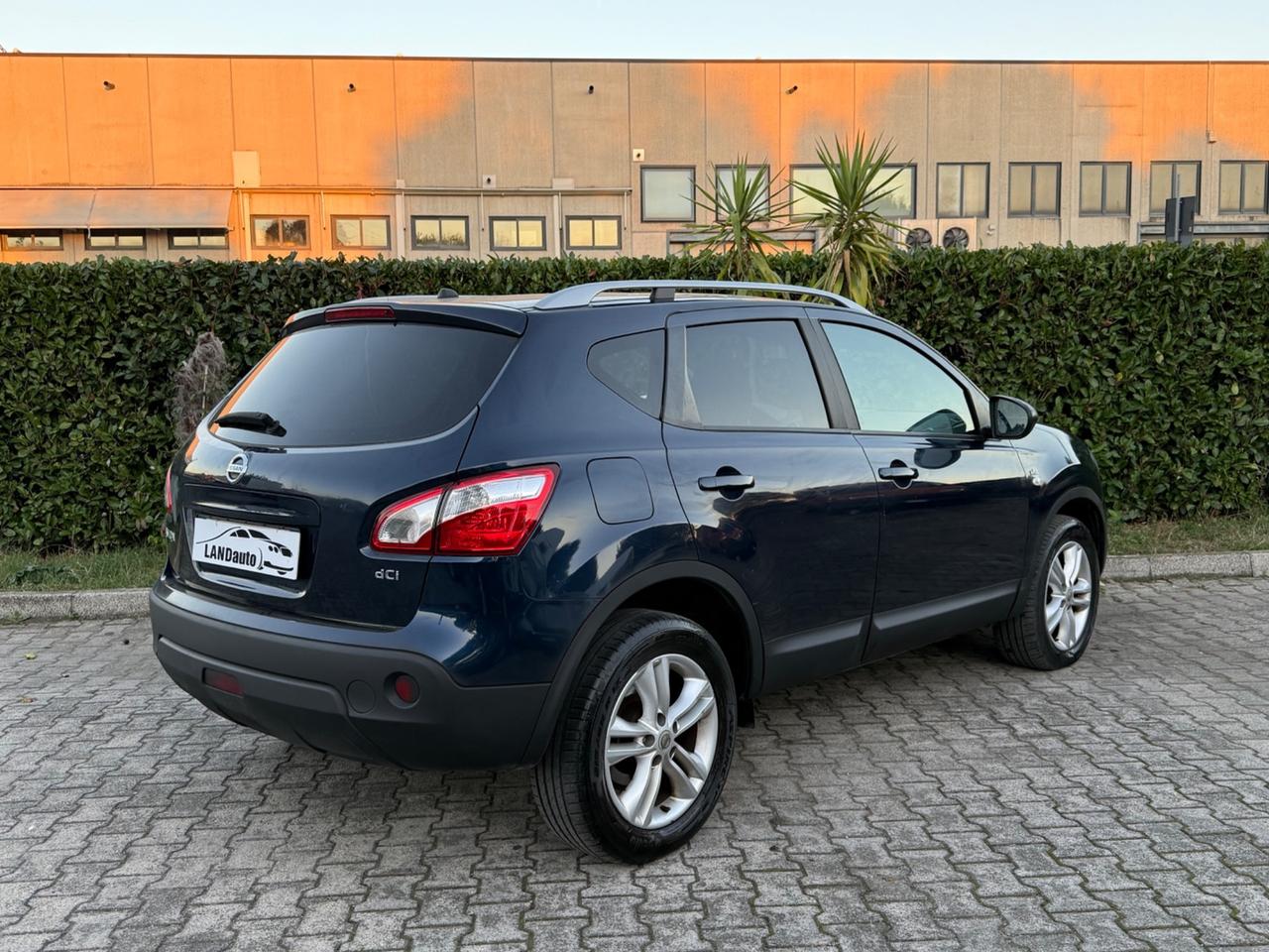 Nissan Qashqai 2.0 dCi NAVI TETTO PANORAMICO