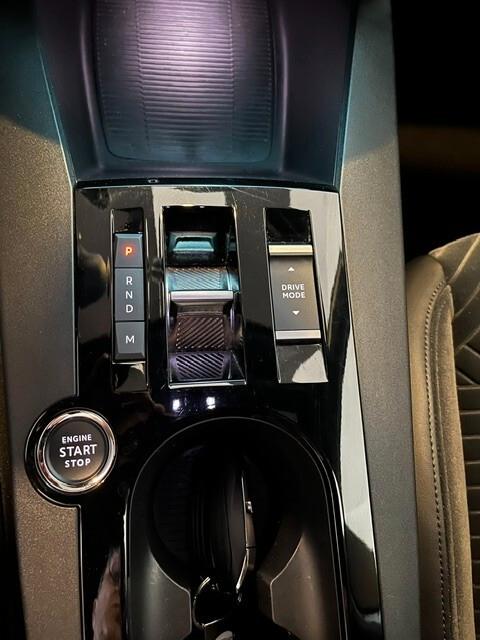 Lancia Ypsilon Hybrid e-DCT LX