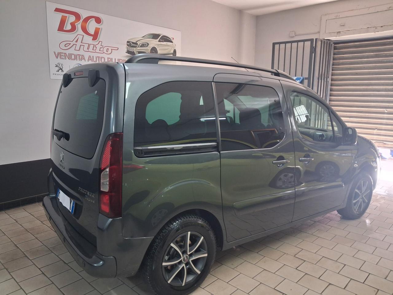 Peugeot Partner Tepee 1.6 BlueHDi Outdoor 2017