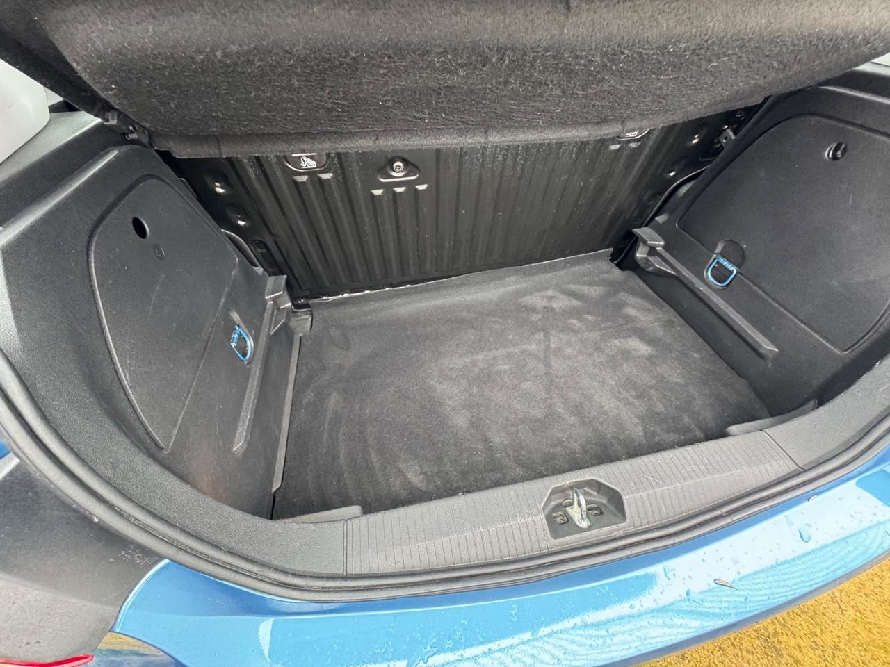 Opel Corsa 1.4 90CV GPL Tech 5 porte 120 Anniversary