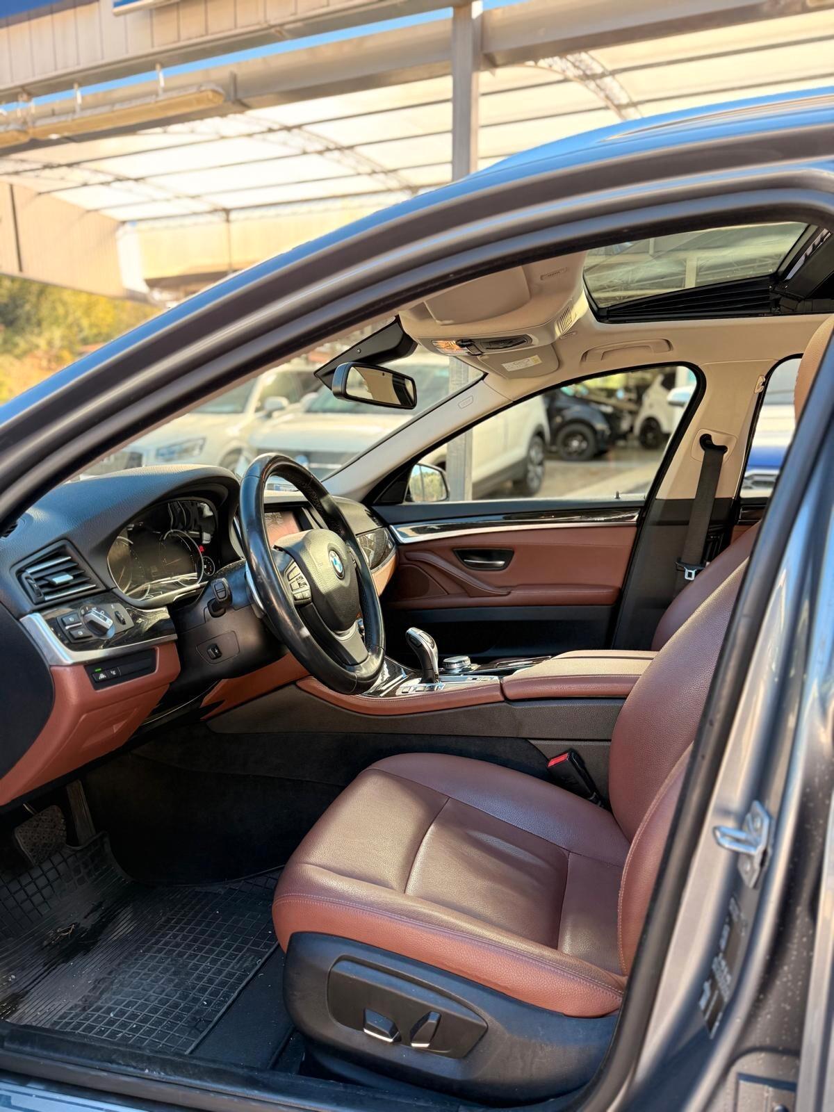 Bmw 525 525d xDrive Touring Luxury