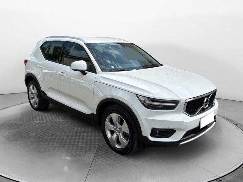 Volvo XC40 D3 AWD Geartronic Momentum