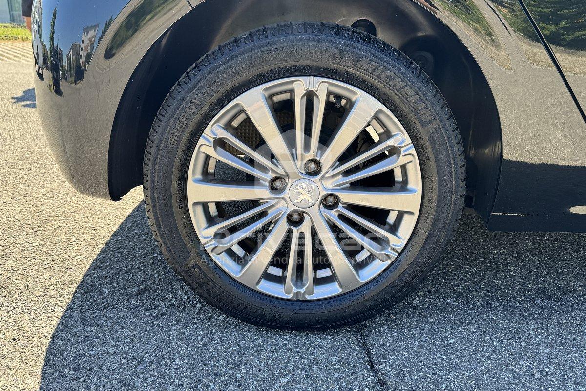 PEUGEOT 208 1° serie PureTech 82 5p. GPL Active