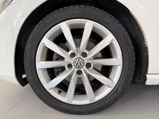 VOLKSWAGEN Golf 1.4 TSI 5p. Highline BlueMotion " NEOPATENTATI "
