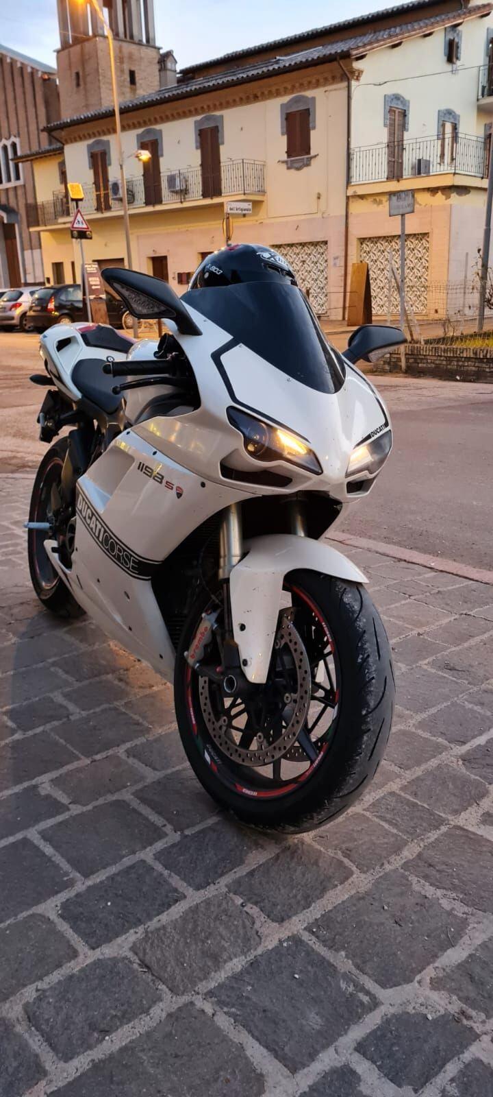 Ducati 1198 unico proprietario 15000 km