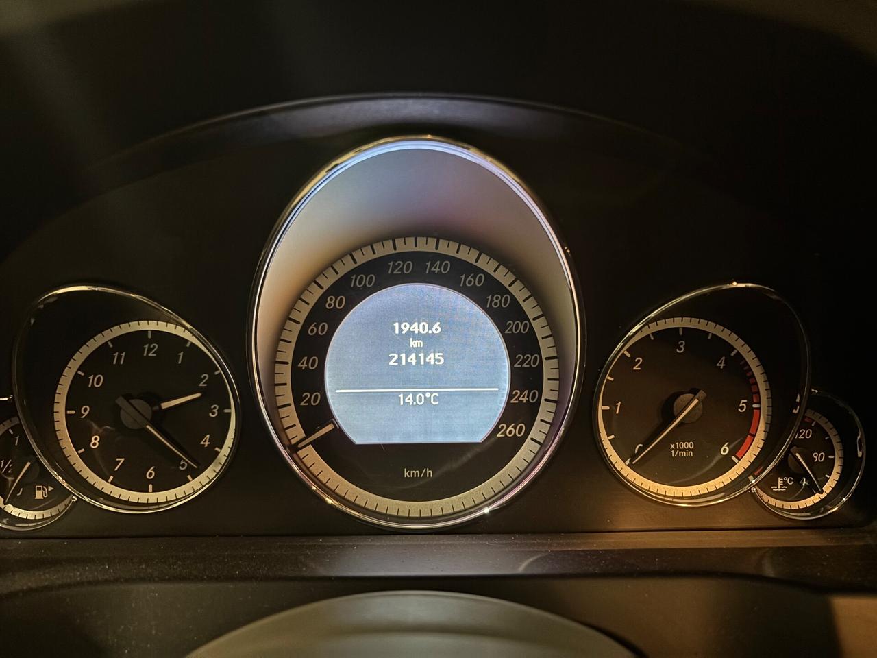 Mercedes-benz E 220 E 220 CDI Coupé Premium