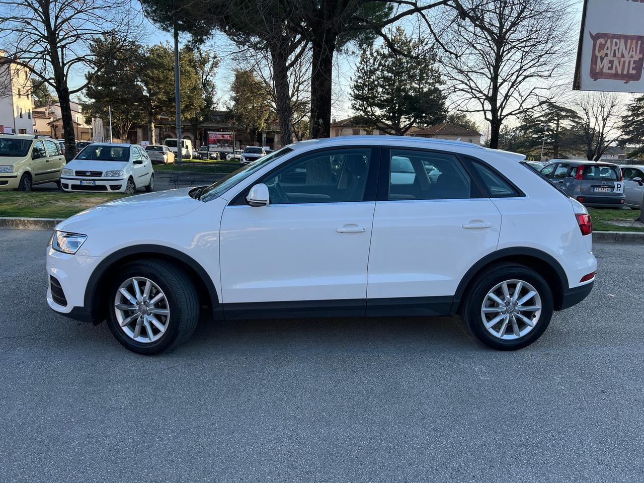 Audi Q3 2.0 TDI #9611