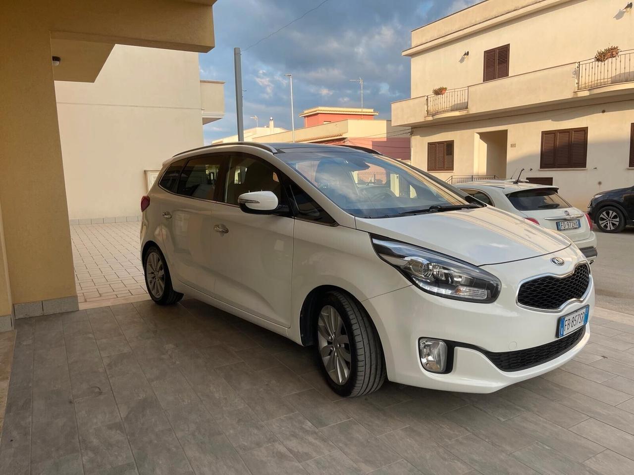 Kia Carens 1.7 CRDi 141 CV DCT Stop&Go high tech 7Posti