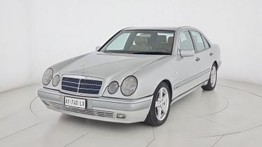 Mercedes-Benz Classe E E 300 turbodiesel cat Elegance