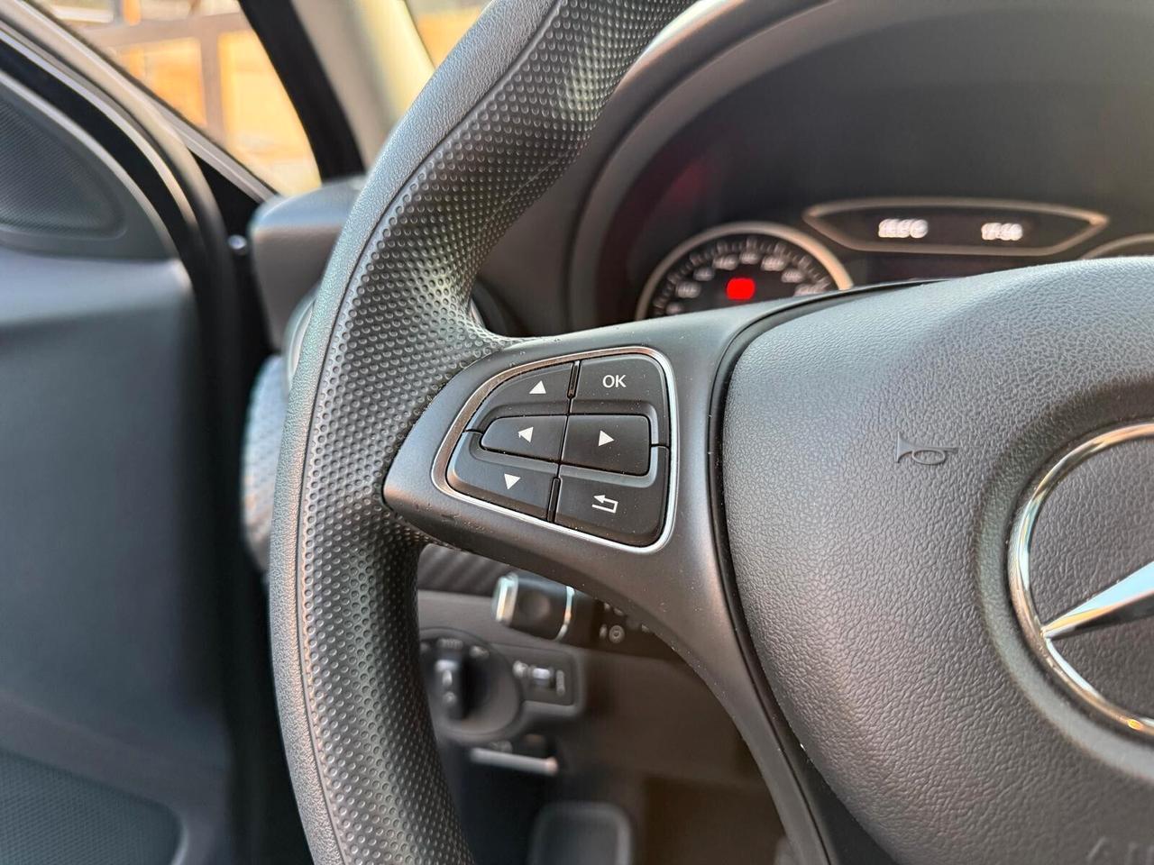 GLA 180d Automatic Premium UNICO PROPRIETARIO