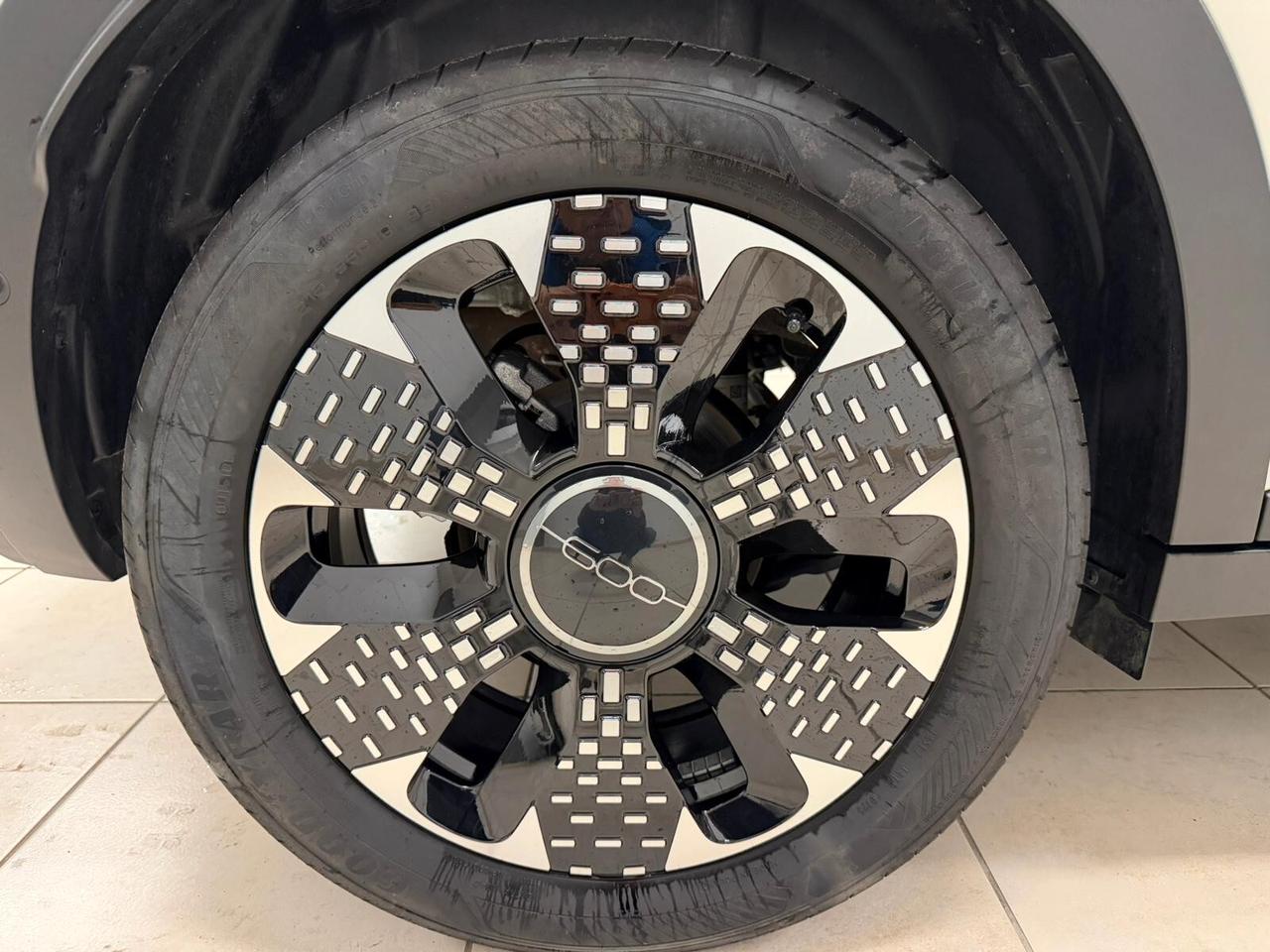 Fiat 600 Hybrid 100 CV DCT MHEV La Prima 230 al mese