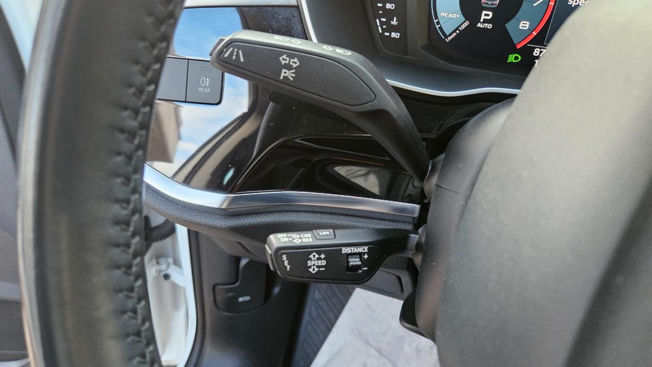 Audi Q3 35 1.5 tfsi mhev ADVANCED s-tronic SED-RISC-COCKPI