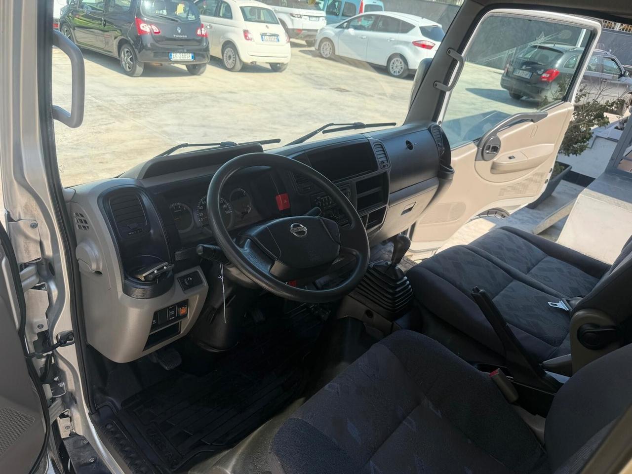 NISSAN CABSTAR 35.13 130 CV 2010