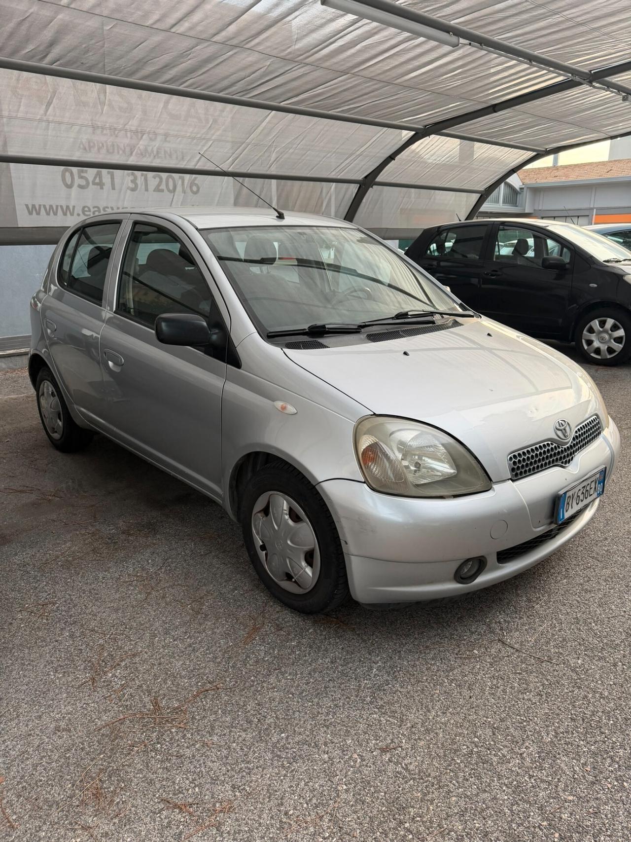 Toyota Yaris 1.0i 16V cat 5 porte