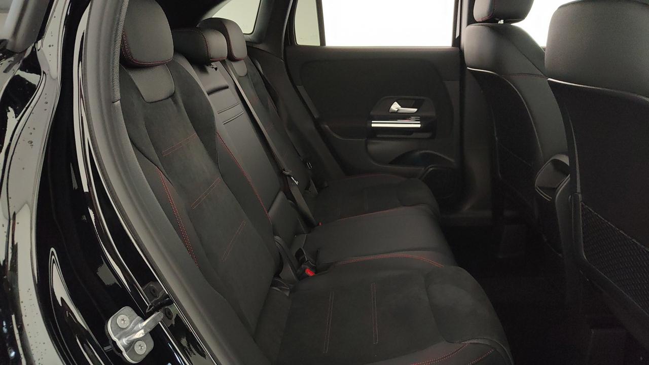 Mercedes-Benz GLA 200 d automatic