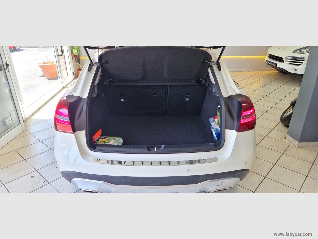 MERCEDES-BENZ GLA 180 Executive AUTOMATICA