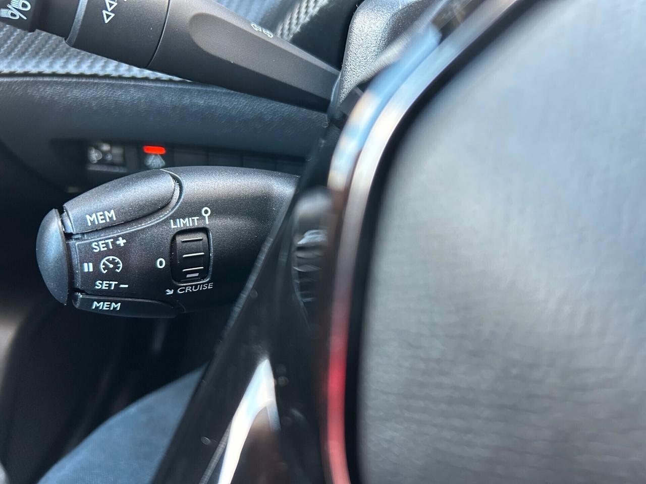 Peugeot 2008 BlueHDi 110 S&S ALLURE PACK