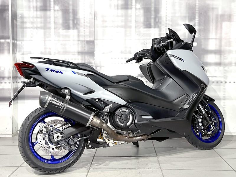 Yamaha TMax 560