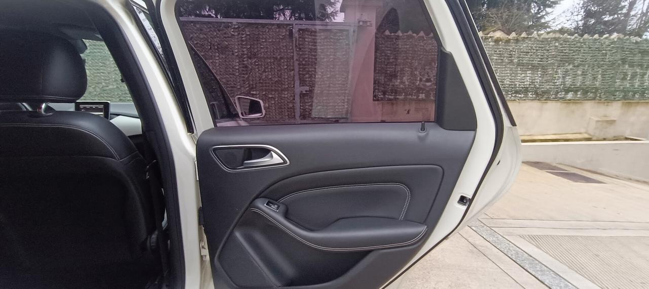 Mercedes-benz B 180 CDI BlueEFFICIENCY Premium