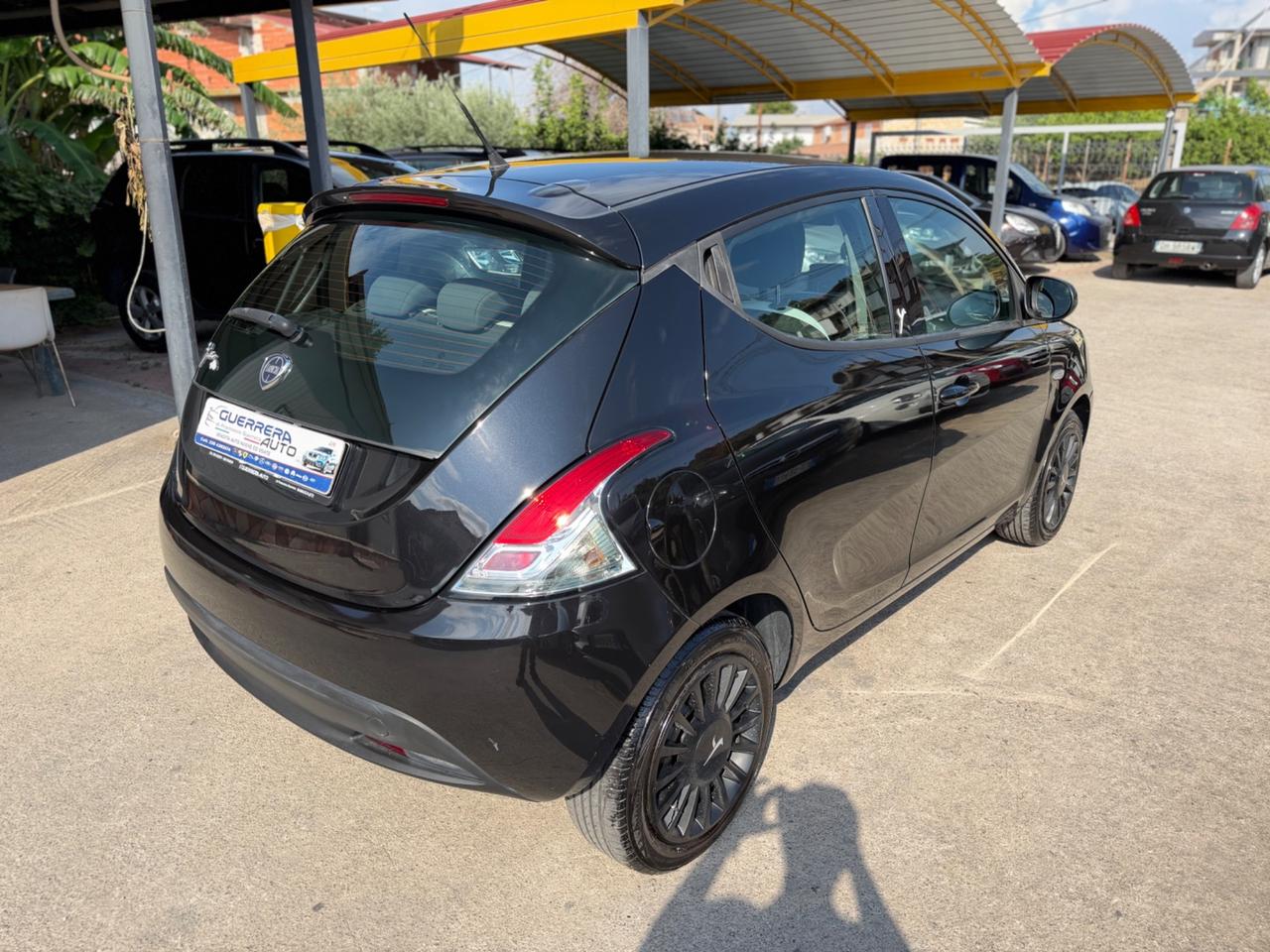 Lancia Ypsilon 1.2 69 CV 5 porte Km Certificati