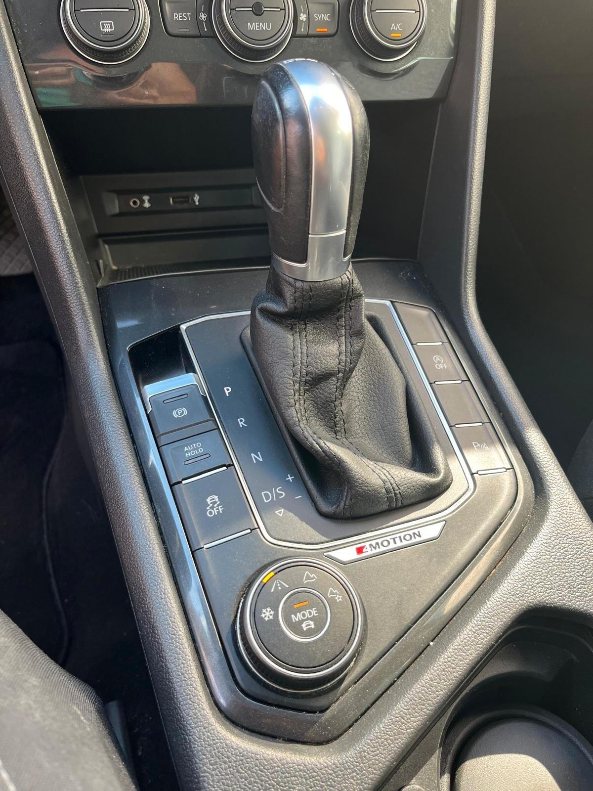 Volkswagen Tiguan 2.0 TDI SCR DSG 4MOTION Executive BMT