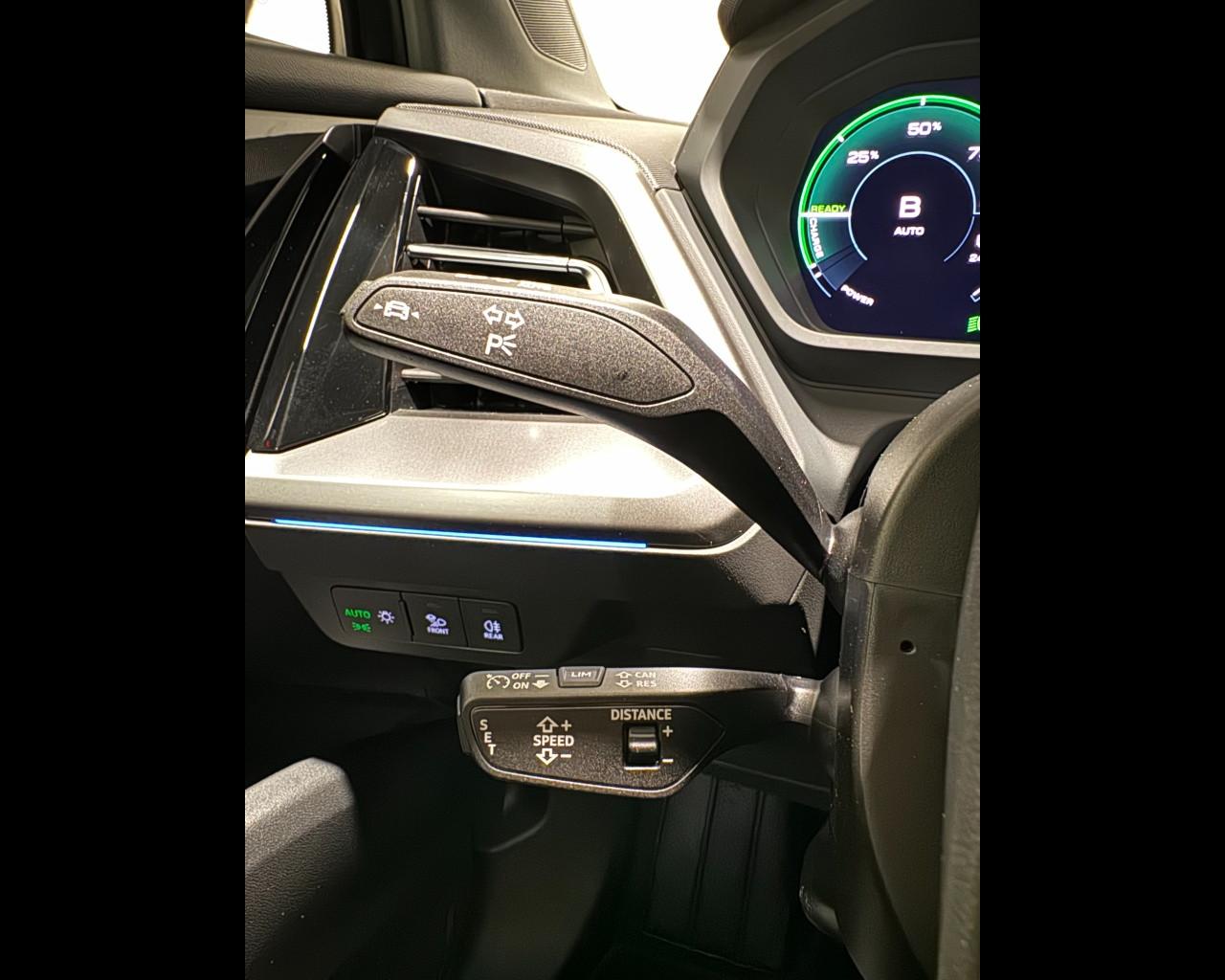 AUDI Q4 E-TRON 45 S-LINE EDITION