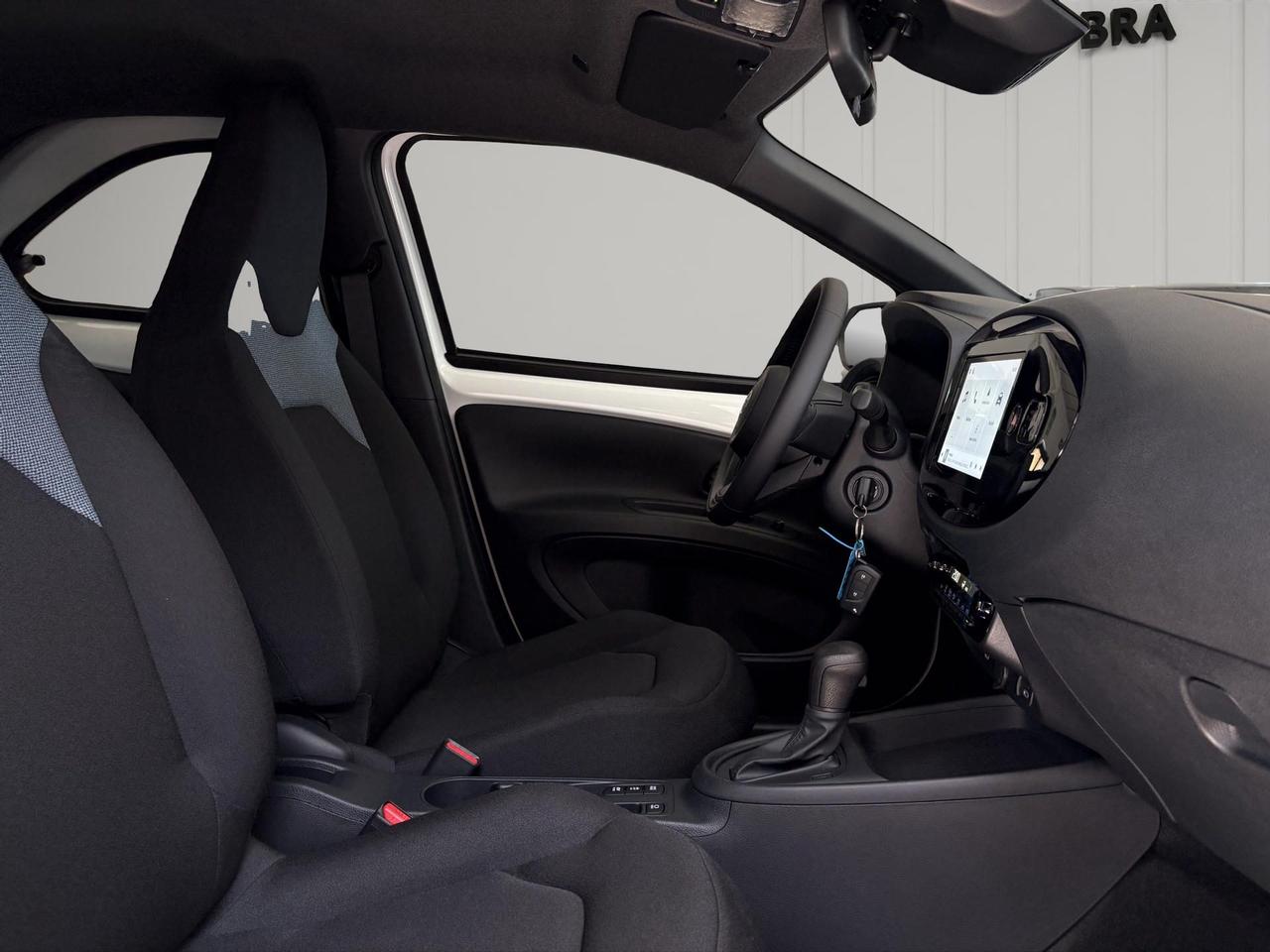 Toyota Aygo X 1.5 hybrid e-cvt