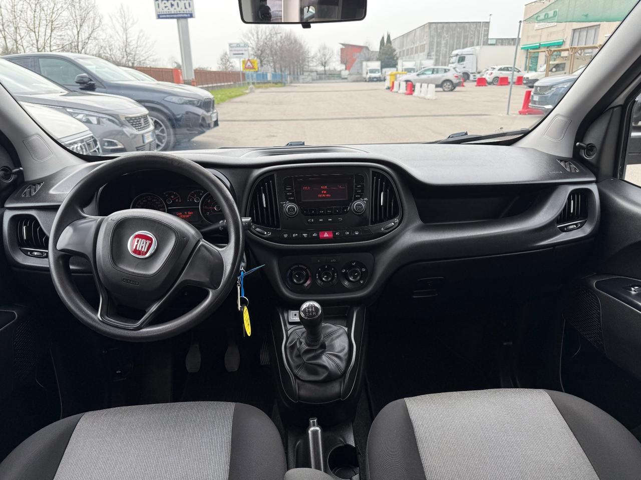 Fiat Doblo Combi N1 Autocarro 5 POSTI