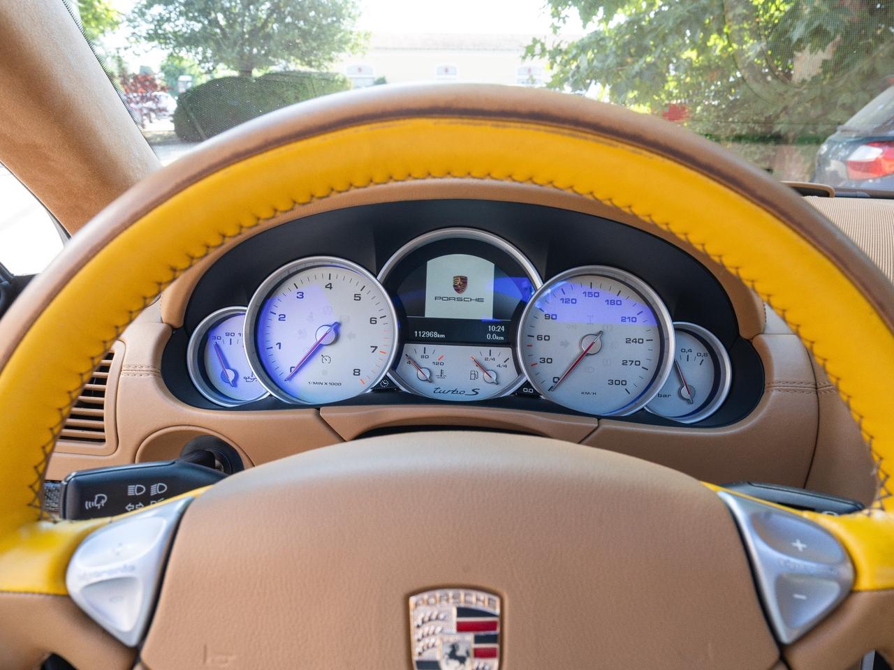 Porsche Cayenne 4.8 Turbo S