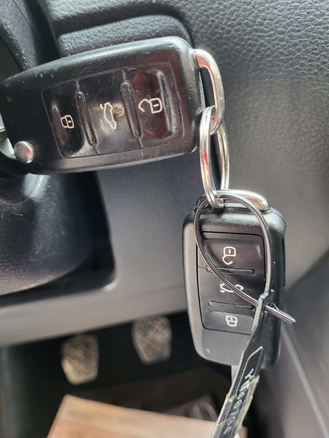 VOLKSWAGEN POLO 1,2 TDI-UNICA PROPR-CINTA NUOVA
