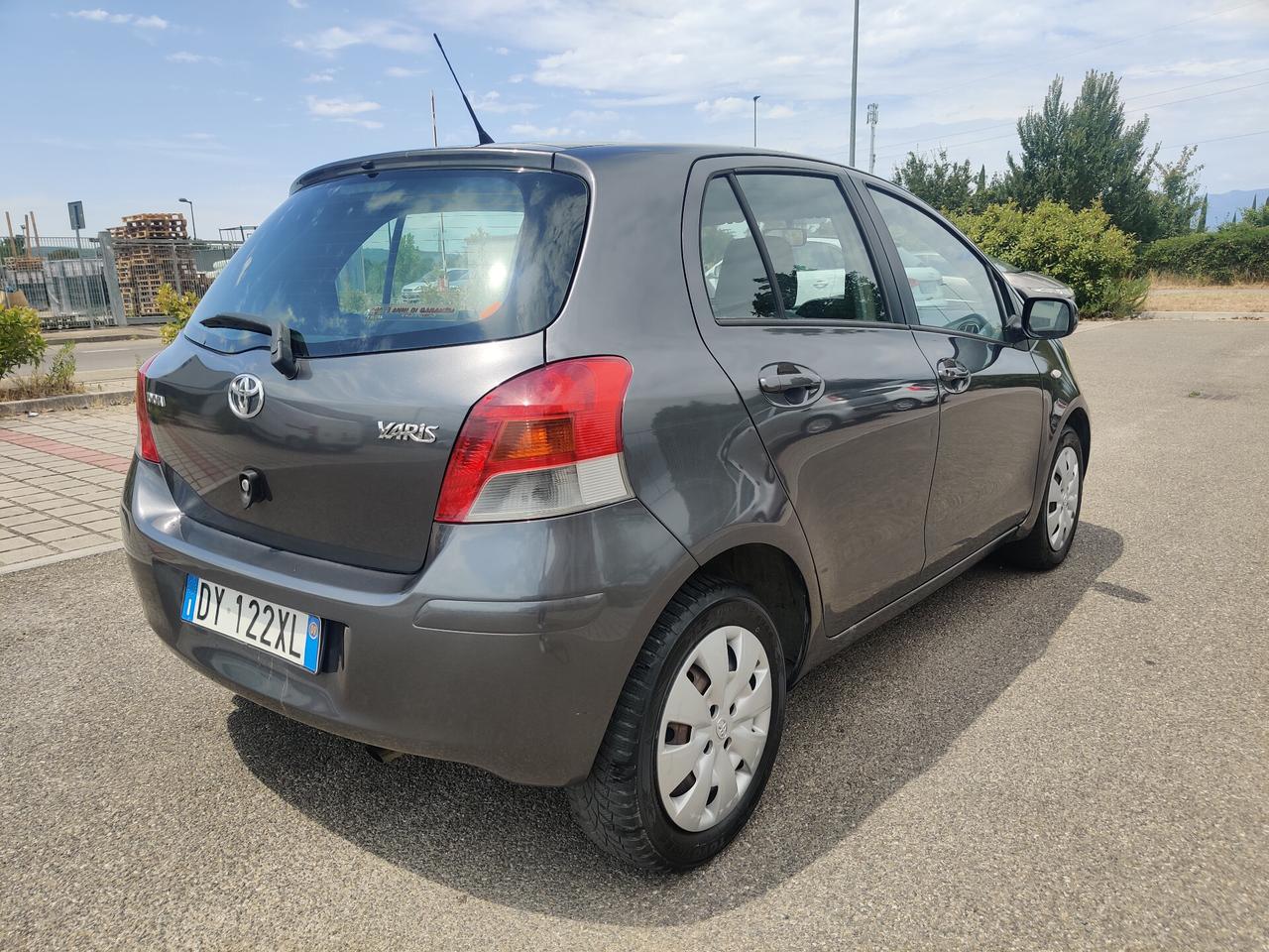 Toyota Yaris 1.3 5 porte Sol