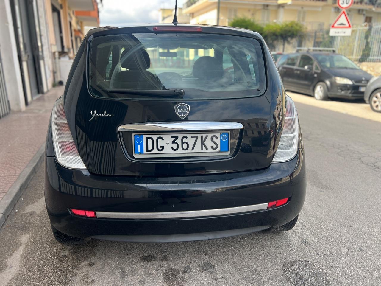 Lancia ypsilon 1.2 Benzina Anno 2008 160,000Km