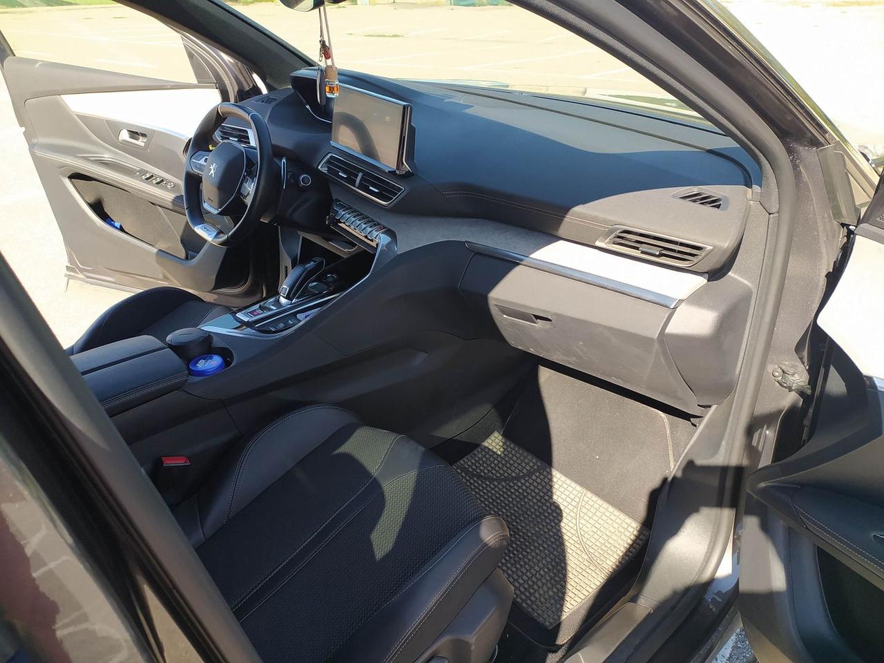 Peugeot 3008 GT 1.5 Blue HDI 130 #6404
