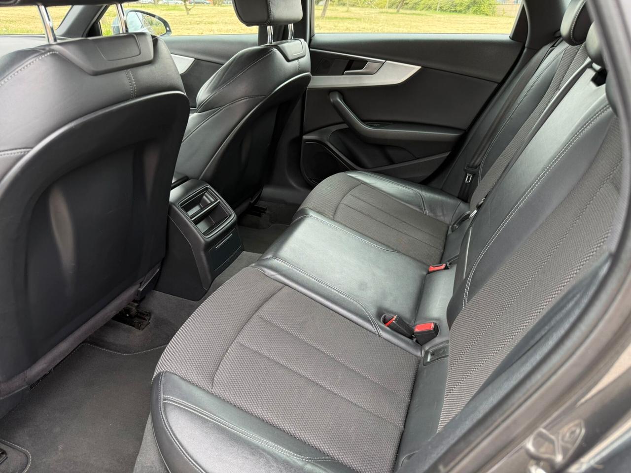 Audi A4 2.0 35 TDI 150 CV S-Line S-Tronic