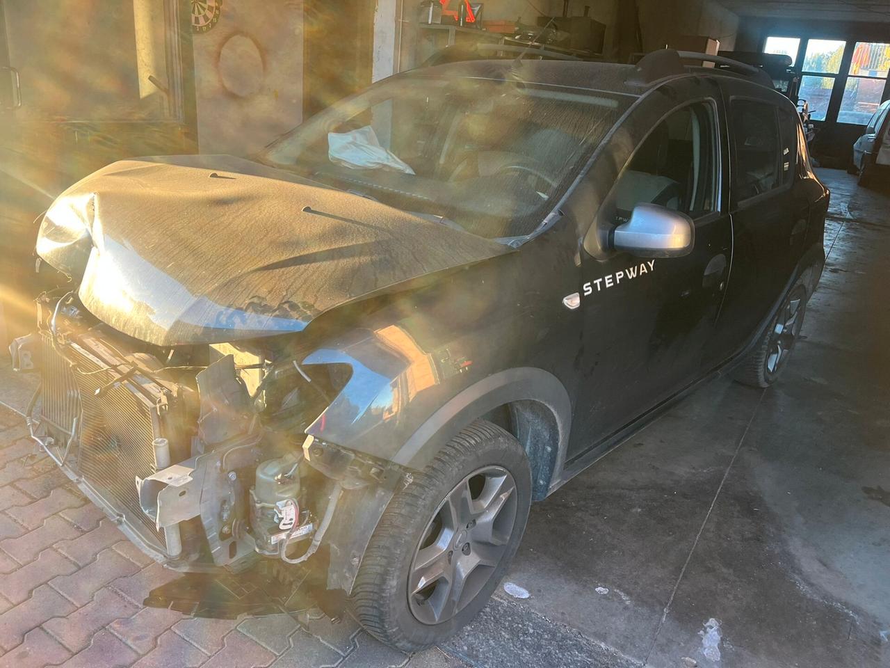 Dacia Sandero Stepway 1.0 TCe 100CV ECO-G 15th Anniversary