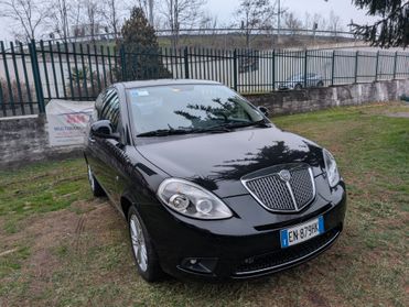 Lancia Ypsilon 1.2 69 CV 5 porte Platinum UNICO PROPRIETARIO OK NEOP.