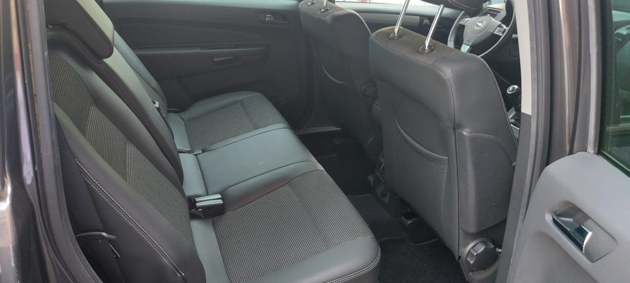 Opel Zafira 1.6 16V ecoM 94CV Cosmo
