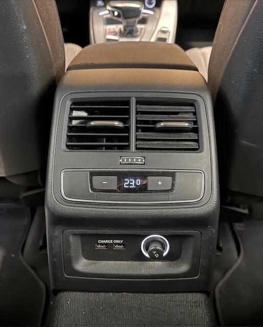 Audi A4 Avant 40 TDI quattro S tronic Business