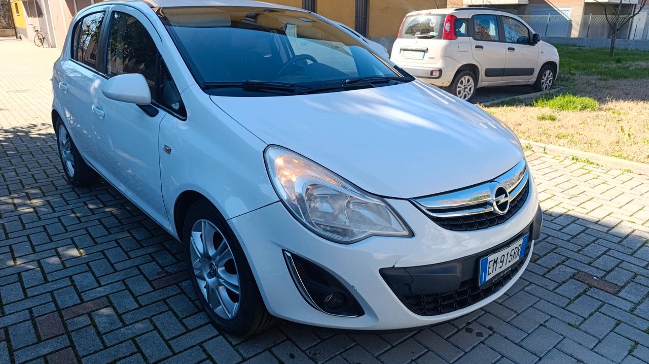 Opel Corsa 1.2 GPL OK NEOPATENTATI